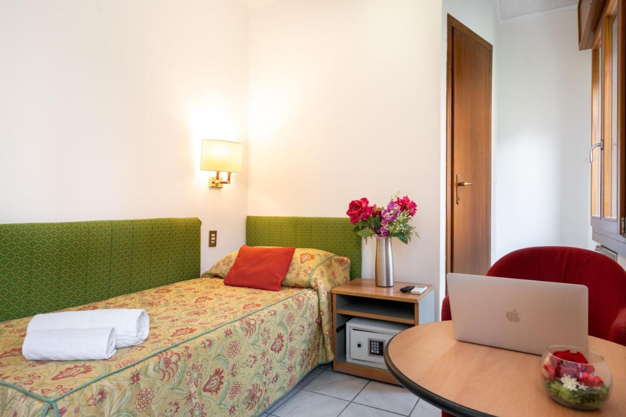 Camelia Rooms Venice Guesthouse Mestre Dış mekan fotoğraf