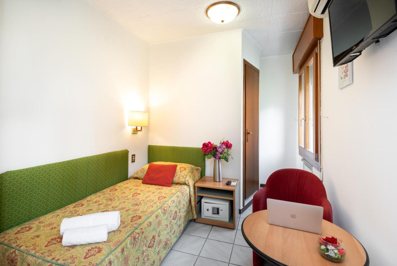 Camelia Rooms Venice Guesthouse Mestre Dış mekan fotoğraf