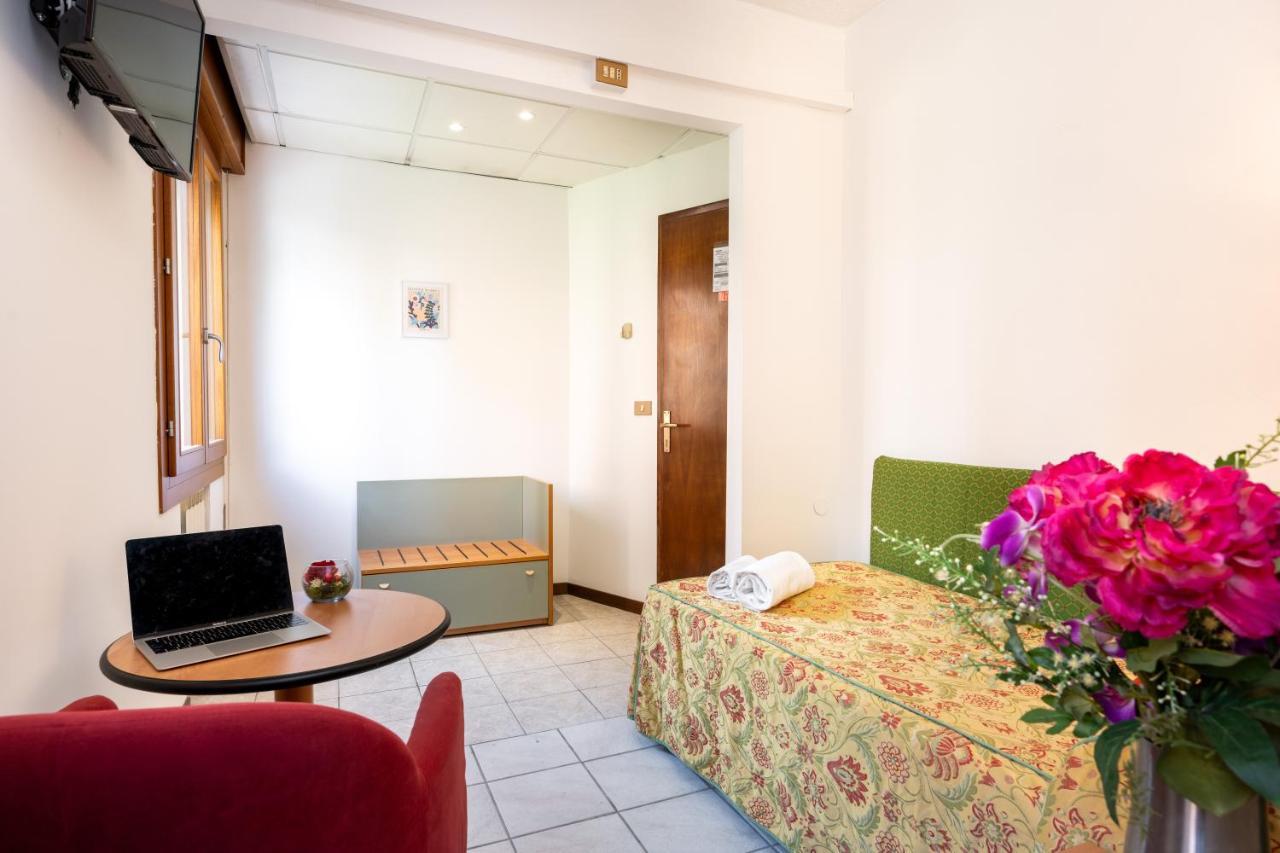 Camelia Rooms Venice Guesthouse Mestre Dış mekan fotoğraf
